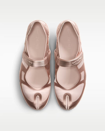 Rift Satin Shoe