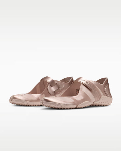 Rift Satin Shoe