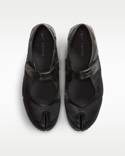 Rift Satin Shoe