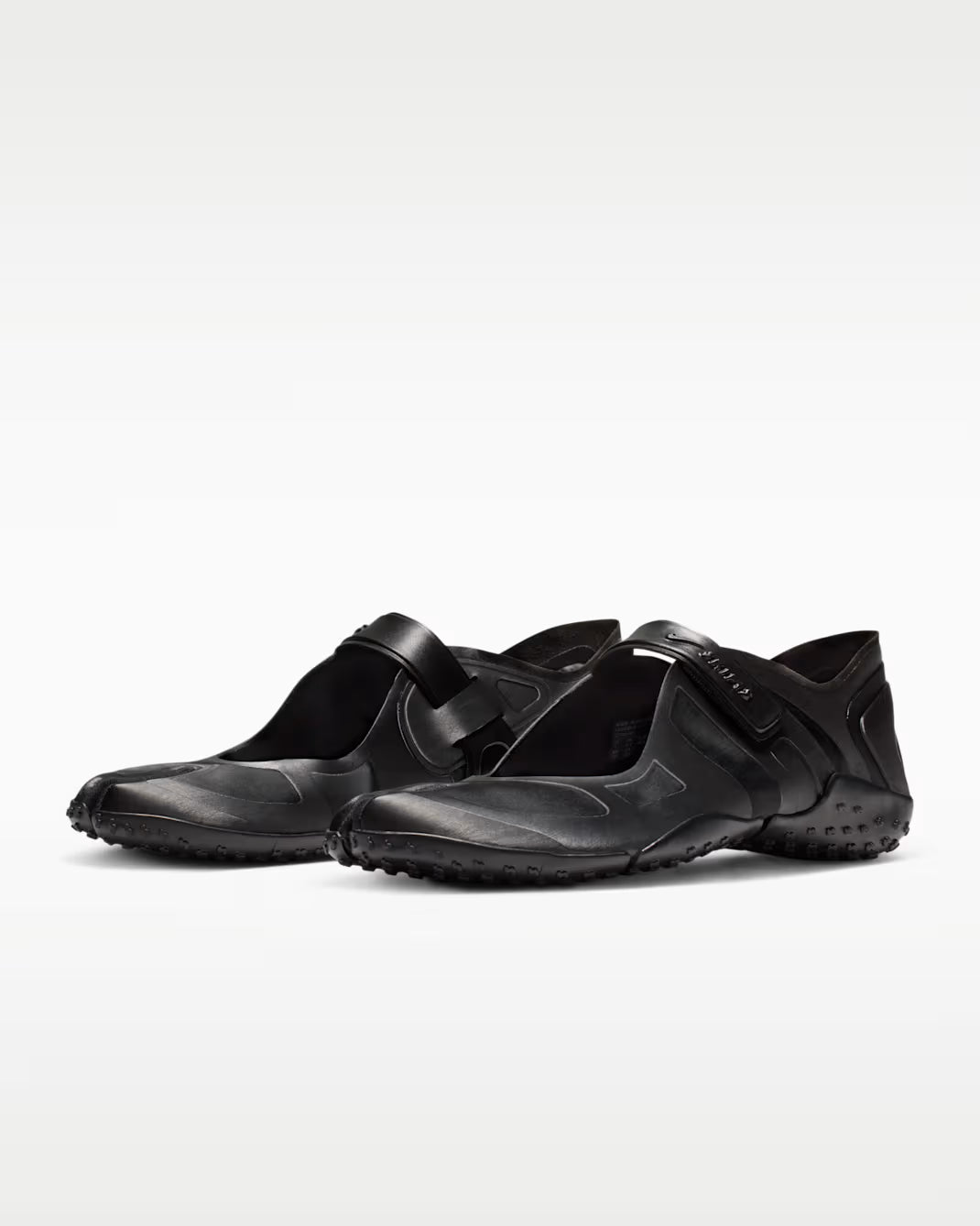 Rift Satin Shoe